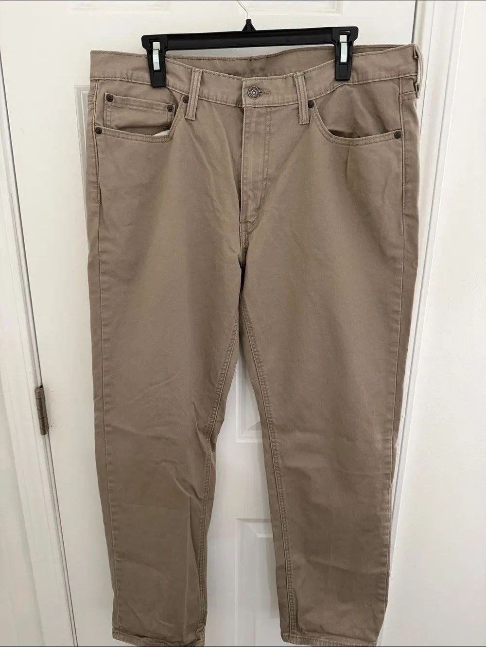 Levi's Tan Straight Leg Khakis Size 36X32